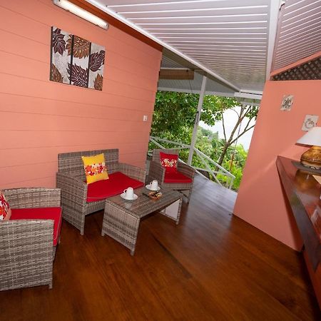 Bora Bora Holiday'S Lodge Exterior photo
