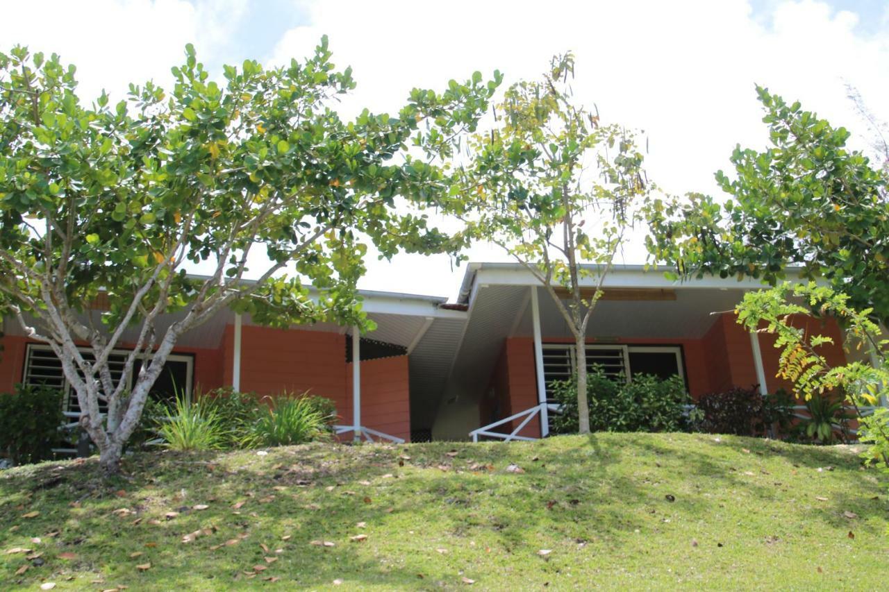 Bora Bora Holiday'S Lodge Exterior photo