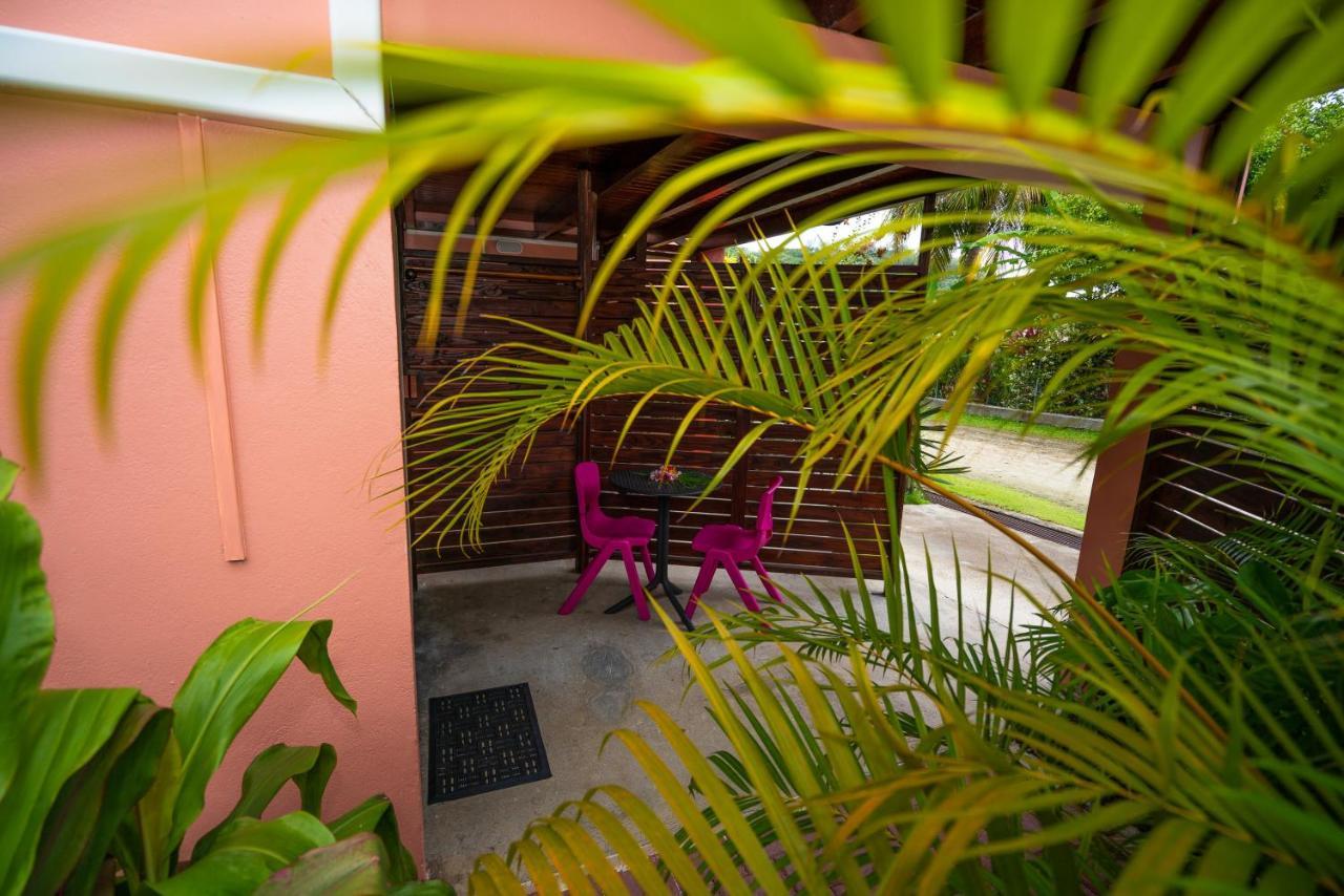 Bora Bora Holiday'S Lodge Exterior photo